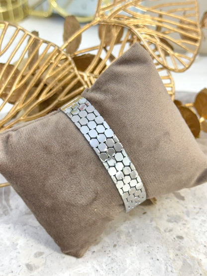 Olga Bangle in Silver