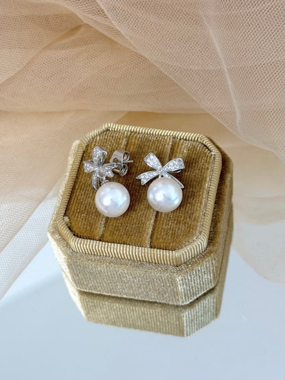 White Gold Earrings 3618