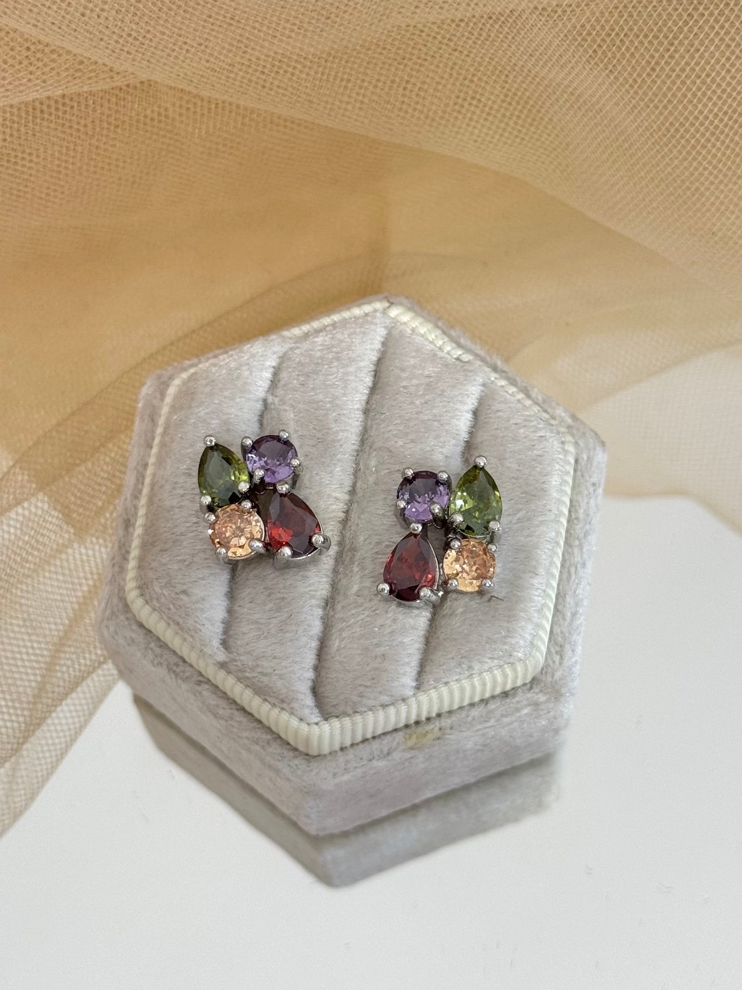 White Gold Earrings 4544