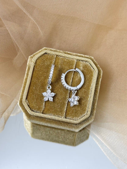 White Gold Earrings 4745