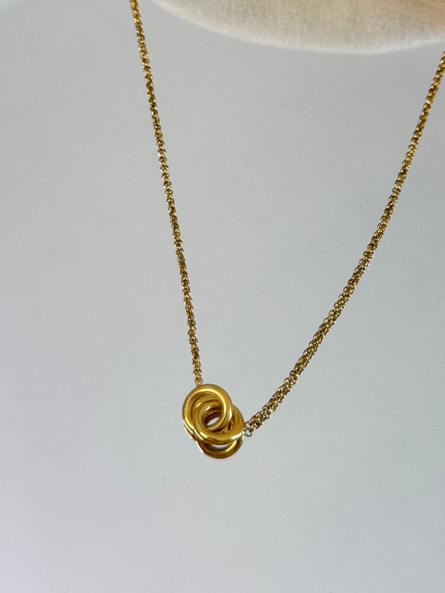 Flat Chain Necklace, Minimalist Jewelry, Everyday Necklace, Layering Necklace
Gold Chain Necklace, Timeless Jewelry, Simple Necklace, Perfect Gift for Her
Elegant Necklace, Dainty Jewelry, Classic Gold Chain, Fashion Accessories
Sleek Necklace, Trendy Jewelry, Lightweight Chain, Stylish Gift Idea
Statement Necklace, Modern Jewelry, Versatile Chain, Women's Fashion Necklace
Luxury Necklace, Hypoallergenic Jewelry, Durable Chain, Non-Tarnish Necklace
Chic Necklace