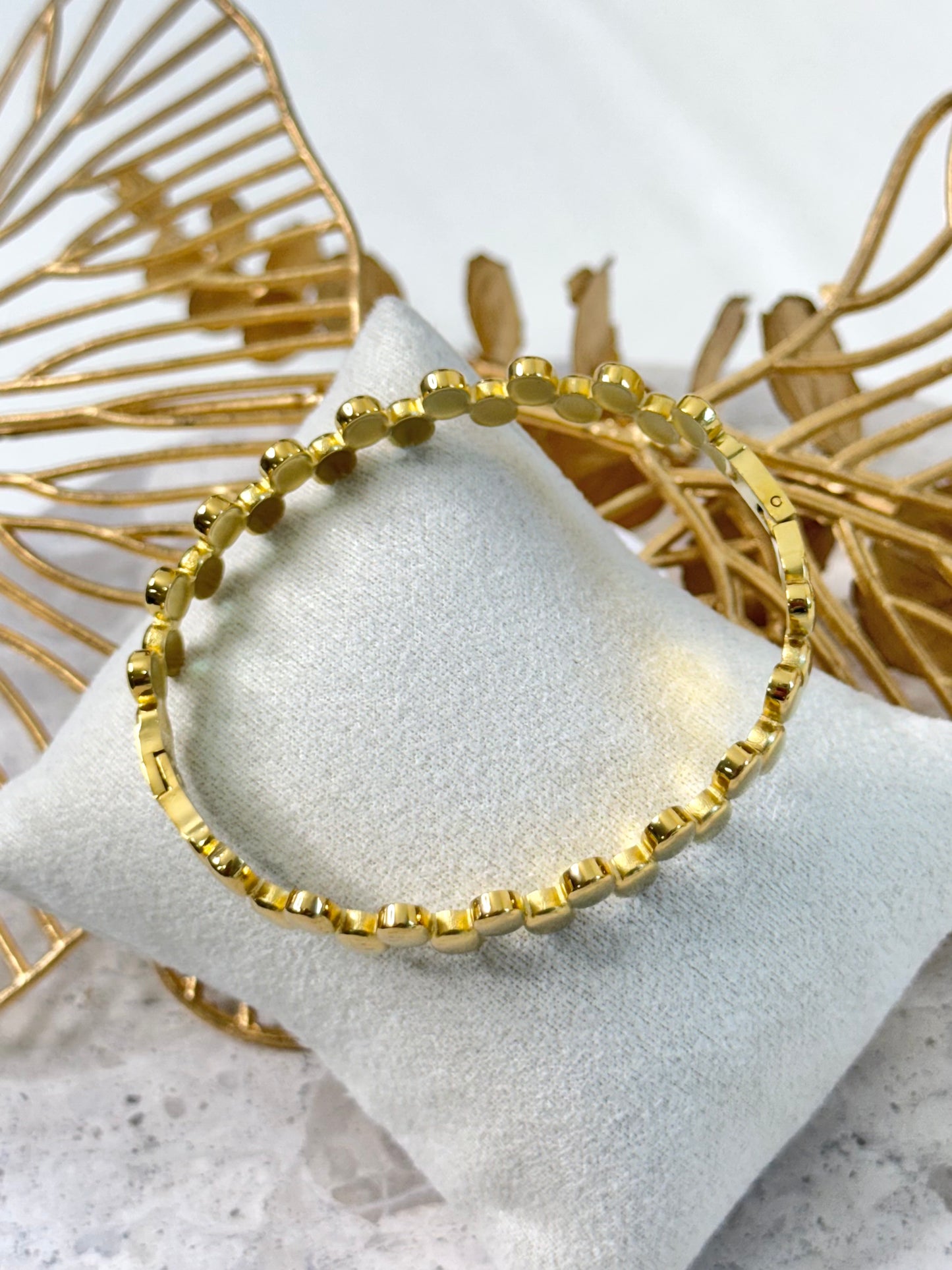 Rina Bangle