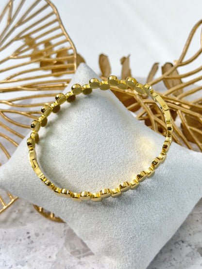 Rina Bangle
