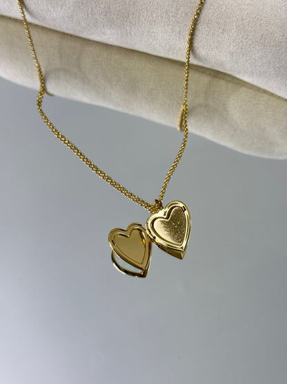 Gold Chain Necklace, Timeless Jewelry, Simple Necklace, Perfect Gift for Her
Elegant Necklace, Dainty Jewelry, Classic Gold Chain, Fashion Accessories
Sleek Necklace, Trendy Jewelry, Lightweight Chain, Stylish Gift Idea
Statement Necklace, Modern Jewelry, Versatile Chain, Women's Fashion Necklace
Luxury Necklace, Hypoallergenic Jewelry, Durable Chain, Non-Tarnish Necklace
Chic Necklace, Birthday Gift, Anniversary Jewelry, Must-Have Accessory