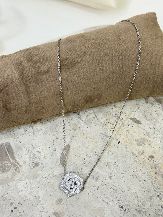 Iva Necklace 518