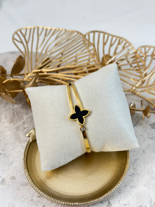 Zoe Bangle 575