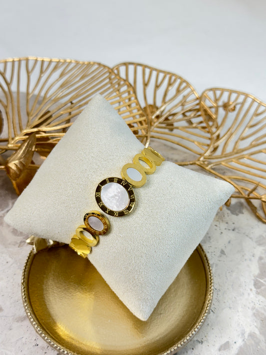 Bangle 586
