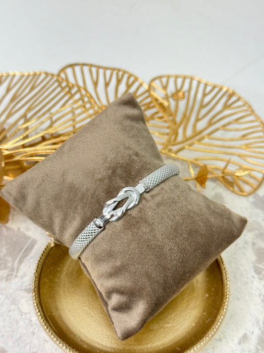 Bangle 643