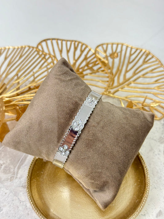 Bangle 648