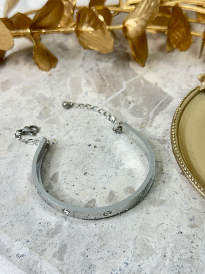 Bangle 657