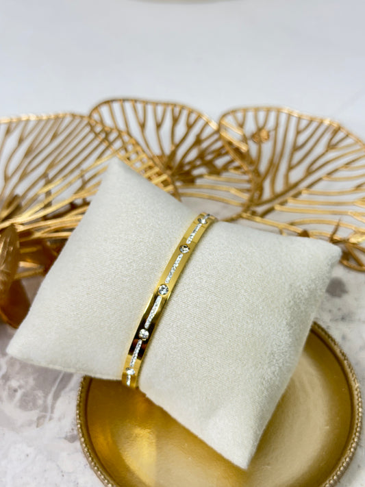 Yvie Bangle 658