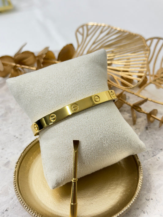 Dawn in Gold Bangle 676