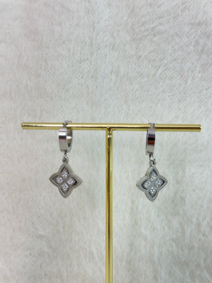 Earrings 997