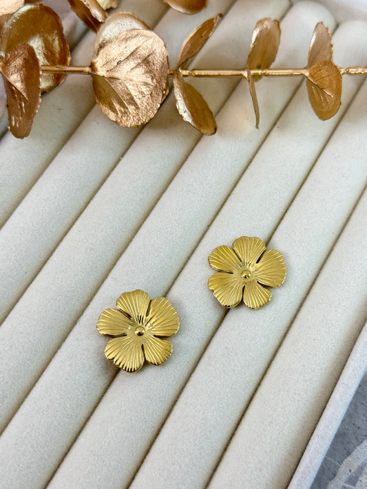 Flora Stud Earrings 1011