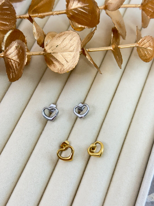 Mini Heart Stud Earrings 1021