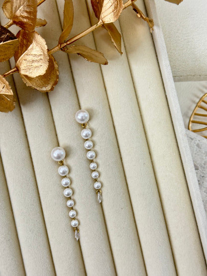 Quinn Pearl Earrings