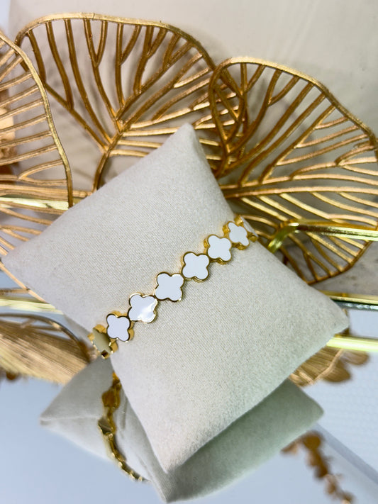 Fia Clover in White | Bangle 3289