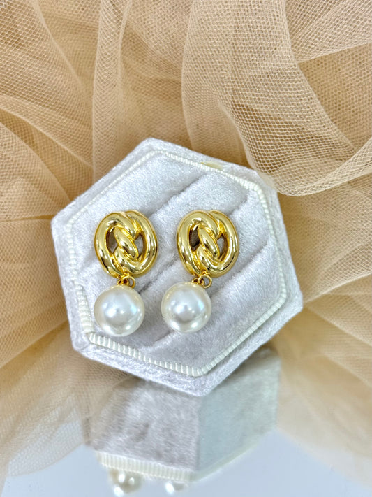 knot pearl earrings, knot earrings, pearl earrings, dangling pearl earrings, statement pearl earrings