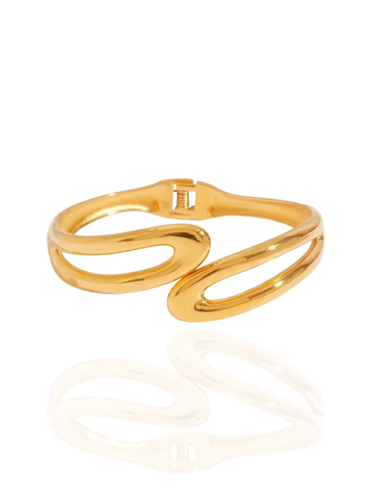 SYNTC, cuff bangle, open ending bangle, adjustable bangle, versatile bangle, lightweight bangle, timeless bangle, adjustable bracelet, Australia bangle, gold bangle, classic cuff bangle, statement bracelet, statement bangle