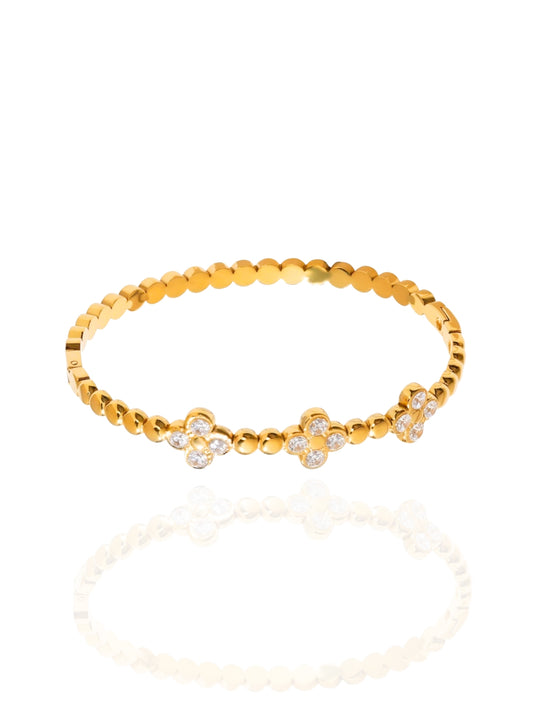 timeless jewellery, perfect gift for her, elegant jewellery, clover bangle, charm bracelet, dainty jewellery, simple jewellery,  fashion accessories, sleek jewellery, trendy jewellery, lightweight bangle, stylish jewellery, simple bangle, classic gold bangle, bangle with stones, heart design bangle, classic bangle, intricate design bangle, perfect gift for her, best gift for her, classic gold chain bangle, stylish gift, statement bracelet, versatile bracelet, bracelet Australia, gold bangle, 3-clover bangle