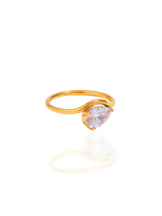 timeless jewellery, perfect gift for her, elegant jewellery, dainty jewellery, simple jewellery, fashion accessories, sleek jewellery, trendy jewellery, lightweight ring, stylish jewellery, simple ring, statement ring, ring Australia, classic gold ring, gold ring, simple ring, ring with stones, ball ring, steel ball ring, geometric ring, unique design ring, minimalist ring, ring with stone, circle stone, minimal ring, zircon ring, pear-shaped stone ring, stackable ring, versatile ring, R4914, drop ring