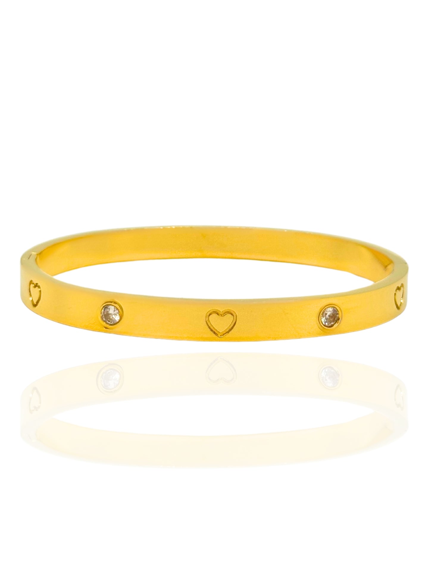 timeless jewellery, perfect gift for her, elegant jewellery, dainty jewellery, simple jewellery,  fashion accessories, sleek jewellery, trendy jewellery, lightweight bangle, stylish jewellery, simple bangle, classic gold bangle, bangle with stones, heart design bangle