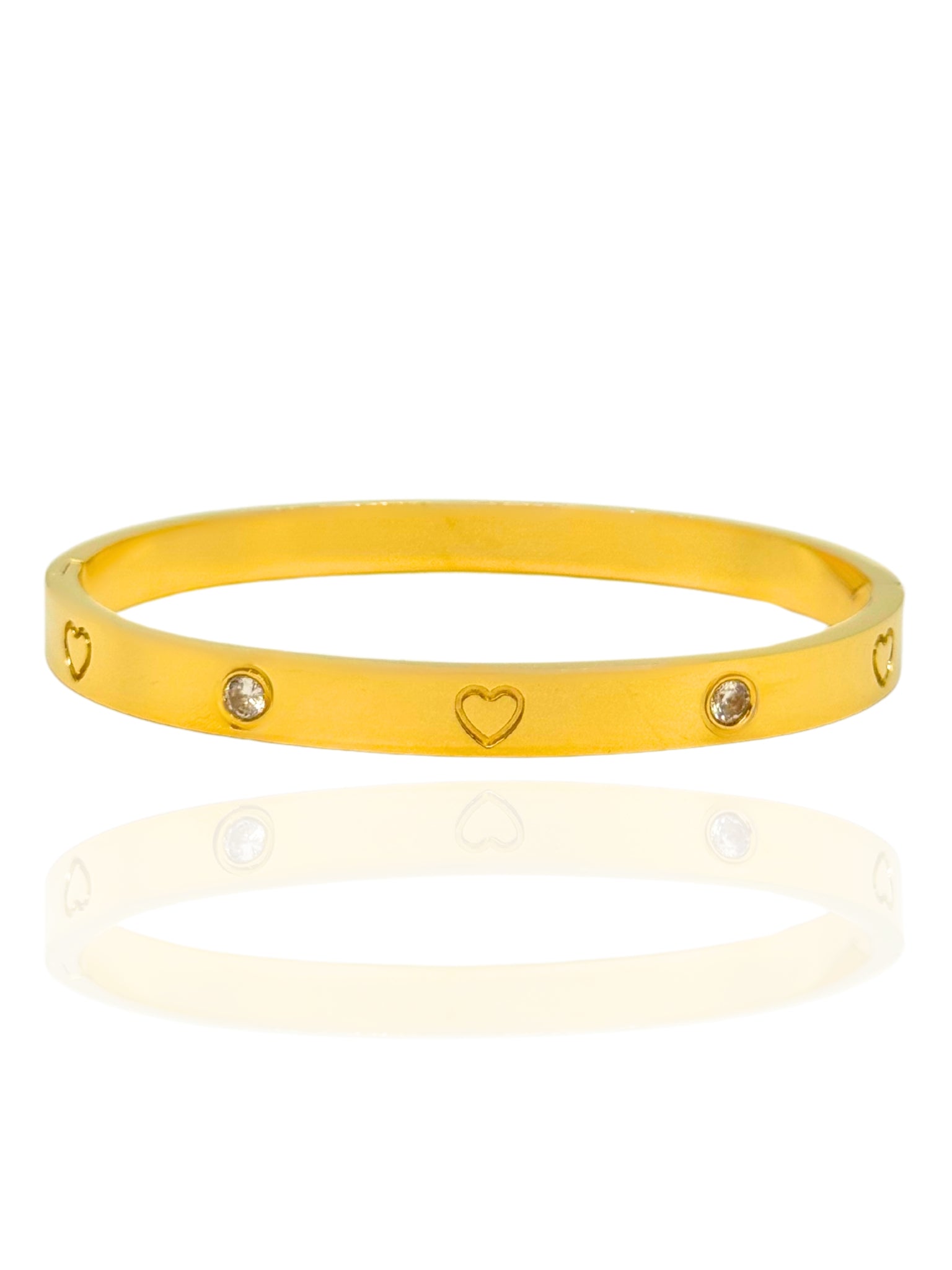 timeless jewellery, perfect gift for her, elegant jewellery, dainty jewellery, simple jewellery,  fashion accessories, sleek jewellery, trendy jewellery, lightweight bangle, stylish jewellery, simple bangle, classic gold bangle, bangle with stones, heart design bangle