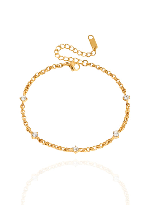 timeless jewellery, perfect gift for her, elegant bracelet, charm bracelet, best gift for her, stylish gift, statement bracelet, versatile bracelet, bracelet Australia, gold bracelet, classic gold chain bracelet, simple bracelet, lucky charm bracelet, cute bracelet, lightweight bracelet, chain bracelet, statement bracelet, bracelet with minimal stones