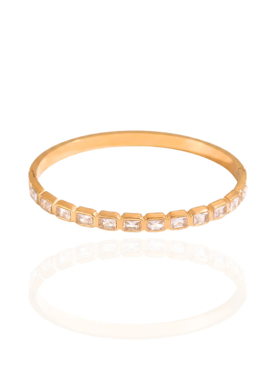 SDRO, zircon bangle, minimalist bangle, versatile bangle, stackable bangle, fashion bangle, bangle with stones, square zircon, square zircon bangle, sparkling stones bangle, sleek bangle, lightweight bangle, lightweight bracelet, buckle bracelet