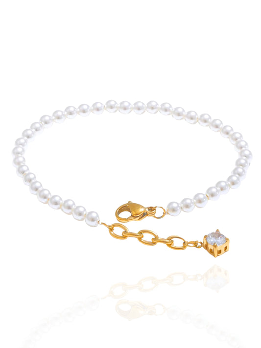 Chesna White  Pearl Bracelet