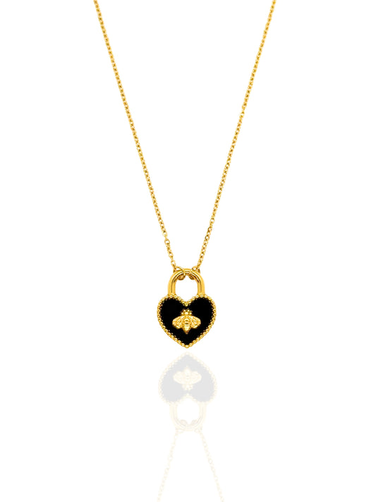 timeless jewellery, perfect gift for her, elegant necklace, charm necklace, best gift for her, classic gold chain necklace, stylish gift, statement necklace, versatile necklace, necklace Australia, y-shaped necklace, link chain necklace
boho-chic necklace, heart pendant necklace