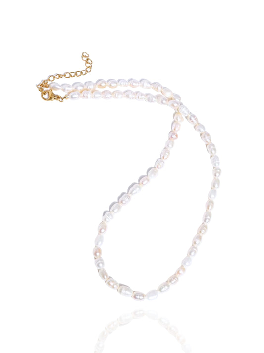 timeless jewellery, perfect gift for her, elegant necklace, charm necklace, best gift for her, classic gold chain necklace, stylish gift, statement necklace, versatile necklace, necklace Australia, chain necklace, link chain necklace, pearl necklace, mother pearl necklace, beaded necklace, pearl bead necklace, necklace for beach, charm necklace