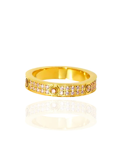 timeless jewellery, perfect gift for her, elegant jewellery, dainty jewellery, simple jewellery, fashion accessories, sleek jewellery, trendy jewellery, lightweight ring, stylish jewellery, simple ring, statement ring, ring Australia, ring with stones, classic gold ring, gold ring