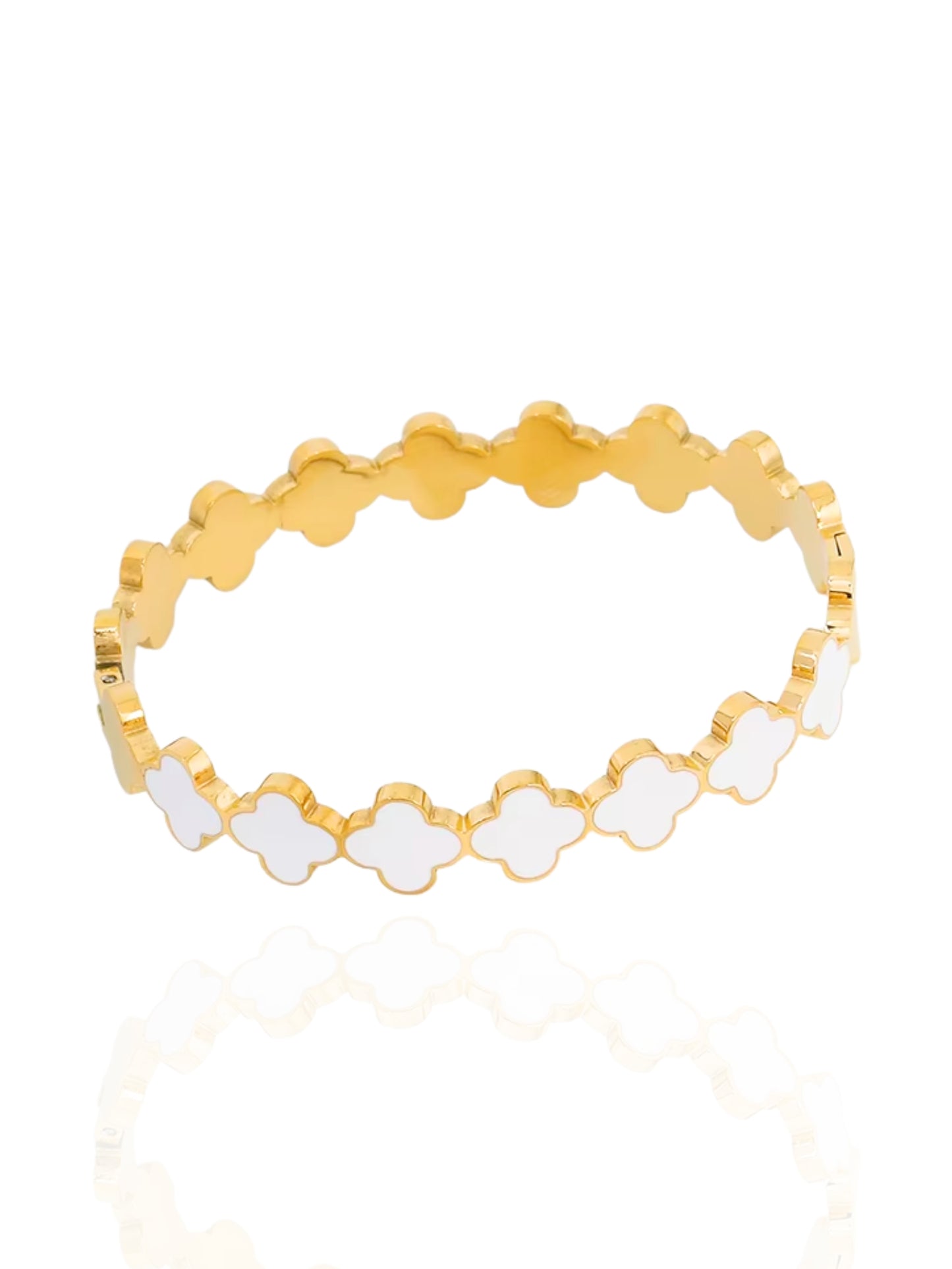 clover bangle, plain clover bangle, white clover bangle, black clover bangle, versatile bangle, lightweight bangle, clover bracelet, timeless bangle, timeless clover bangle, cute bangle, flower bangle, gold clover bangle