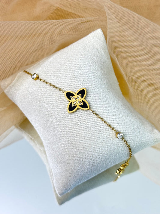 diamond bracelet, black diamond, clover design bracelet, clover in black bracelet, simple black bracelet, black bracelet