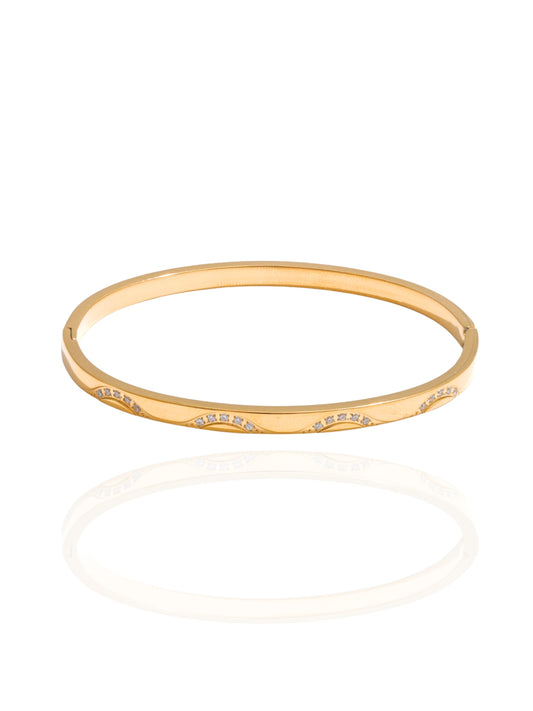 timeless jewellery, perfect gift for her, elegant jewellery, elegant bracelet, charm bracelet, dainty jewellery, simple jewellery,  fashion accessories, sleek jewellery, trendy jewellery, lightweight bangle, stylish jewellery, simple bangle, classic gold bangle, bangle with stones, intricate design bangle, best gift for her, classic gold chain bangle, stylish gift, statement bracelet, versatile bracelet, bracelet Australia, gold bracelet, gold bangle, elegant bangle, classic bangle, bangle for any outfit