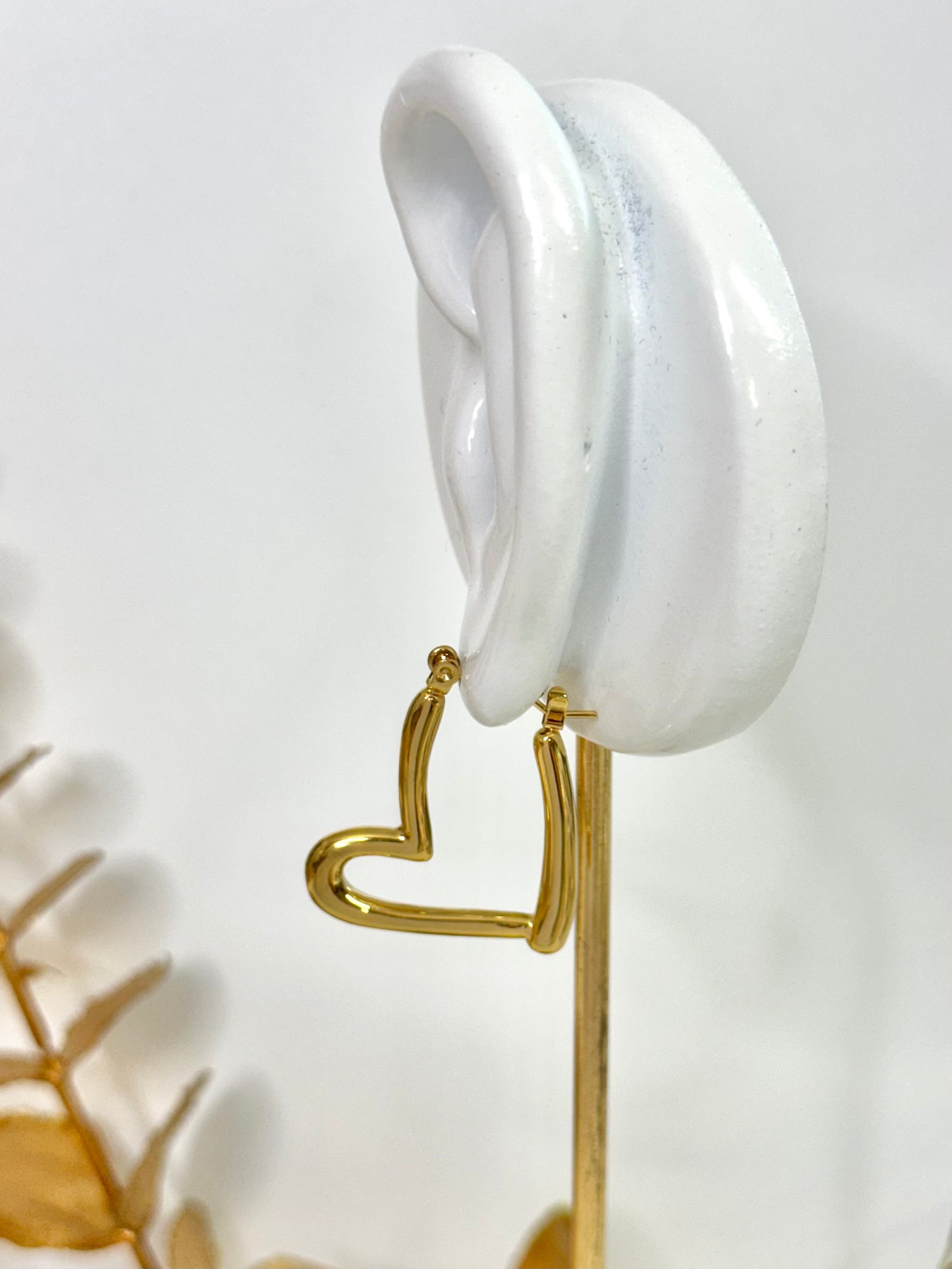 heart earrings, hoop heart earrings, clip heart earrings, heart earrings in hoop
