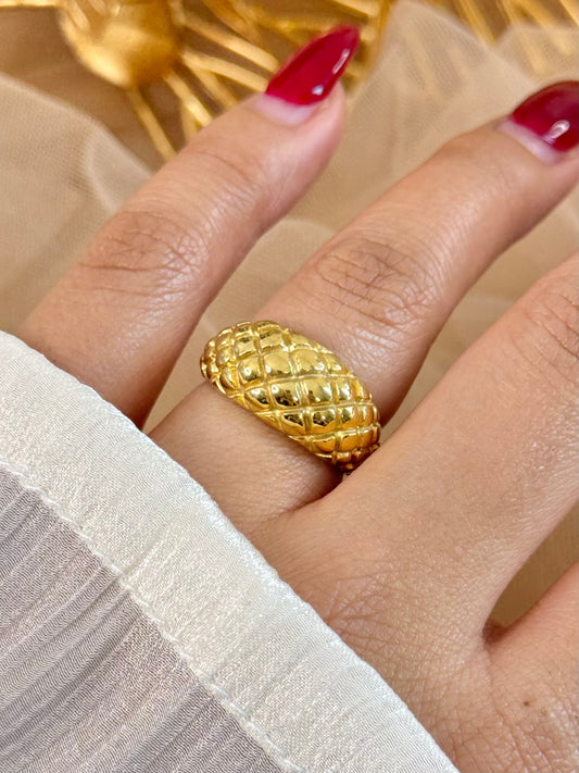 gold ring, chunky ring, pineapple design ring, australia ring, unique design ring