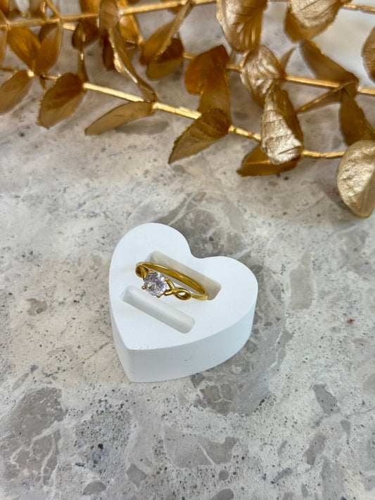 gold ring, simple ring, stackable ring, minimal ring, ring for everyday australia, affordable ring in Australia
