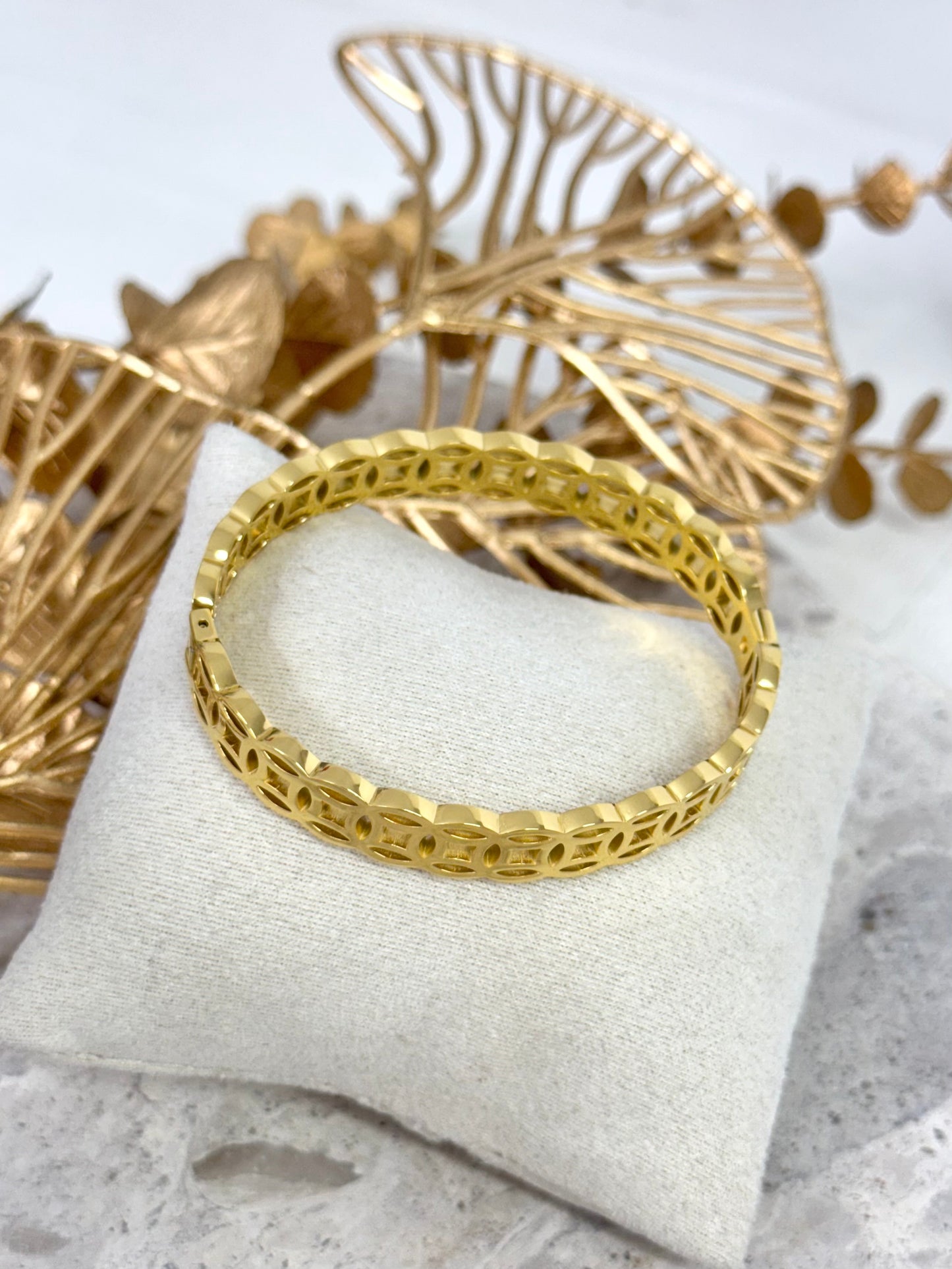 lucky bangle, money bangle, money cather, luck bangles, good luck jewellery