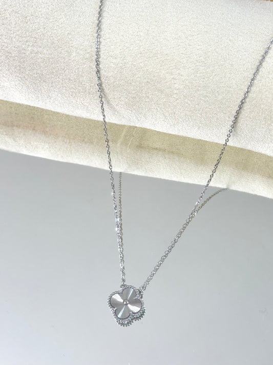 clover necklace, silver clover, plain clover,  simple clover necklace, clover jewellery, clover  australia