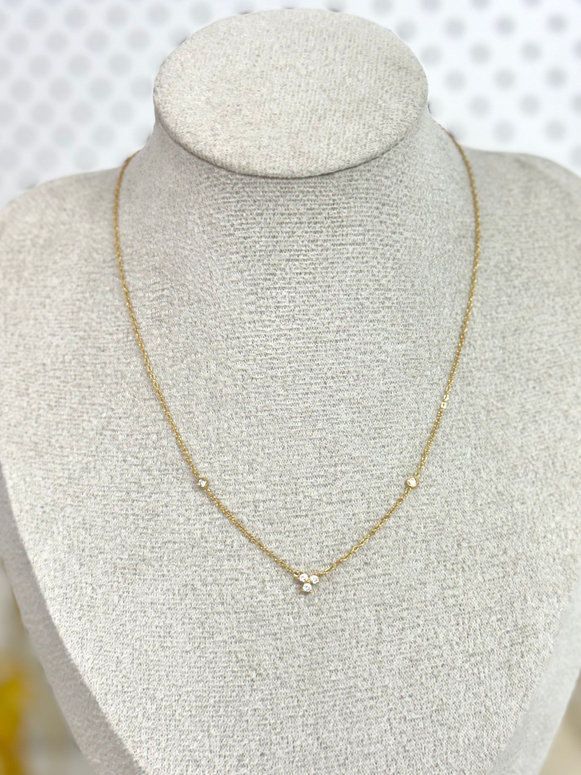 timeless jewellery, perfect gift for her, elegant necklace, charm necklace, best gift for her, classic gold chain necklace, stylish gift, statement necklace, versatile necklace, necklace Australia, y-shaped necklace, link chain necklace, necklace with minimal stones, simple necklace, dainty necklace