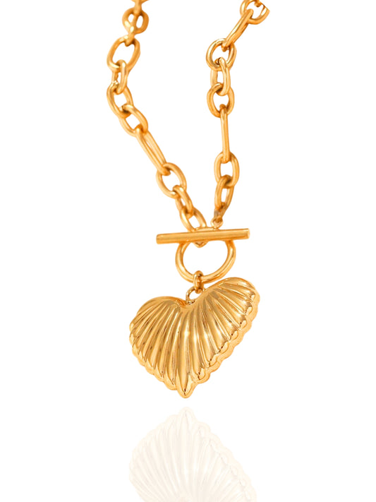 gold necklace, timeless jewellery, perfect gift for her, elegant necklace, charm necklace, best gift for her, classic gold chain necklace, stylish gift, statement necklace, versatile necklace, necklace Australia, link chain necklace, interlocking pendant necklace, y-shaped necklace, necklace with stone pendant, necklace with bold pendant, pendant with stones, necklace with gem pendant, necklace with colored stone pendant, gem necklace, pearl necklace, heart pendant necklace, charm necklace