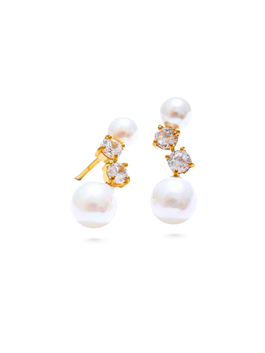 timeless jewellery, perfect gift for her, elegant earrings, dainty jewellery, simple jewellery, fashion accessories, sleek jewellery, trendy jewellery, lightweight earrings, stylish earrings, cute earrings, dainty earrings, earrings with stones, classic gold earrings, pearl earrings, star earrings, shell earring, moon-shaped earring, drop earrings, dainty earrings set, cute earrings set, earrings set, stud earrings, huggie earrings, dangle earrings, charm earrings, waterproof earrings