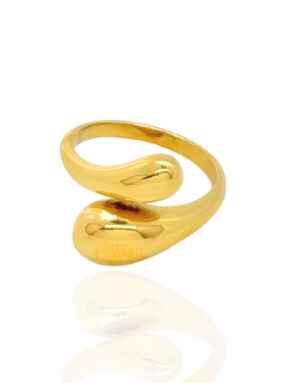 timeless jewellery, perfect gift for her, elegant ring, dainty jewellery, simple jewellery, fashion accessories, sleek jewellery, trendy jewellery, statement ring, stylish ring, cute ring, dainty ring, stud earrings, bold ring, gold ring, tear drop design ring