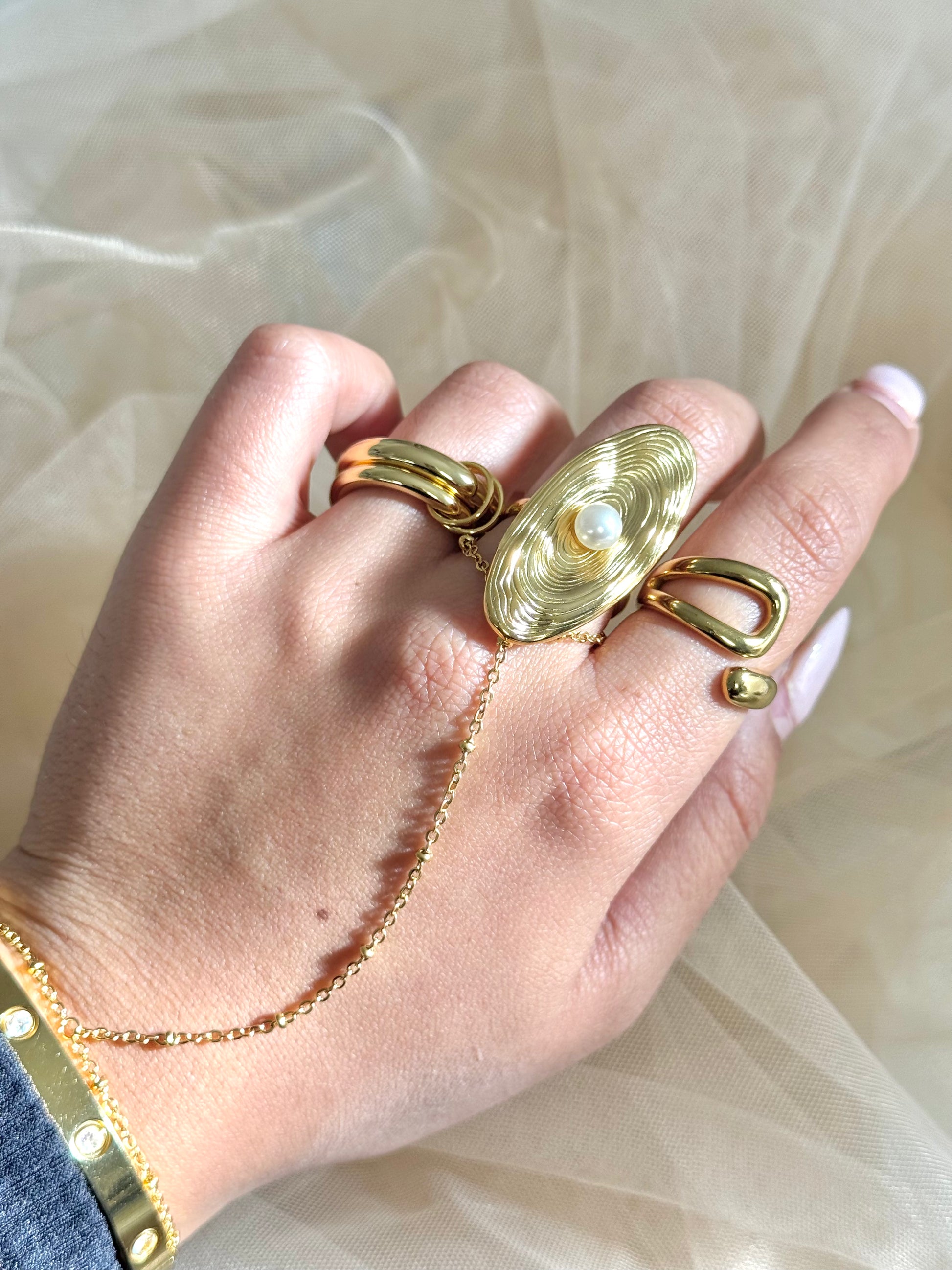 timeless jewellery, perfect gift for her, elegant ring, dainty jewellery, simple jewellery, fashion accessories, sleek jewellery, trendy jewellery, statement ring, stylish ring, cute ring, dainty ring, stud earrings, bold ring, gold ring, white pearl ring, pearl ring
