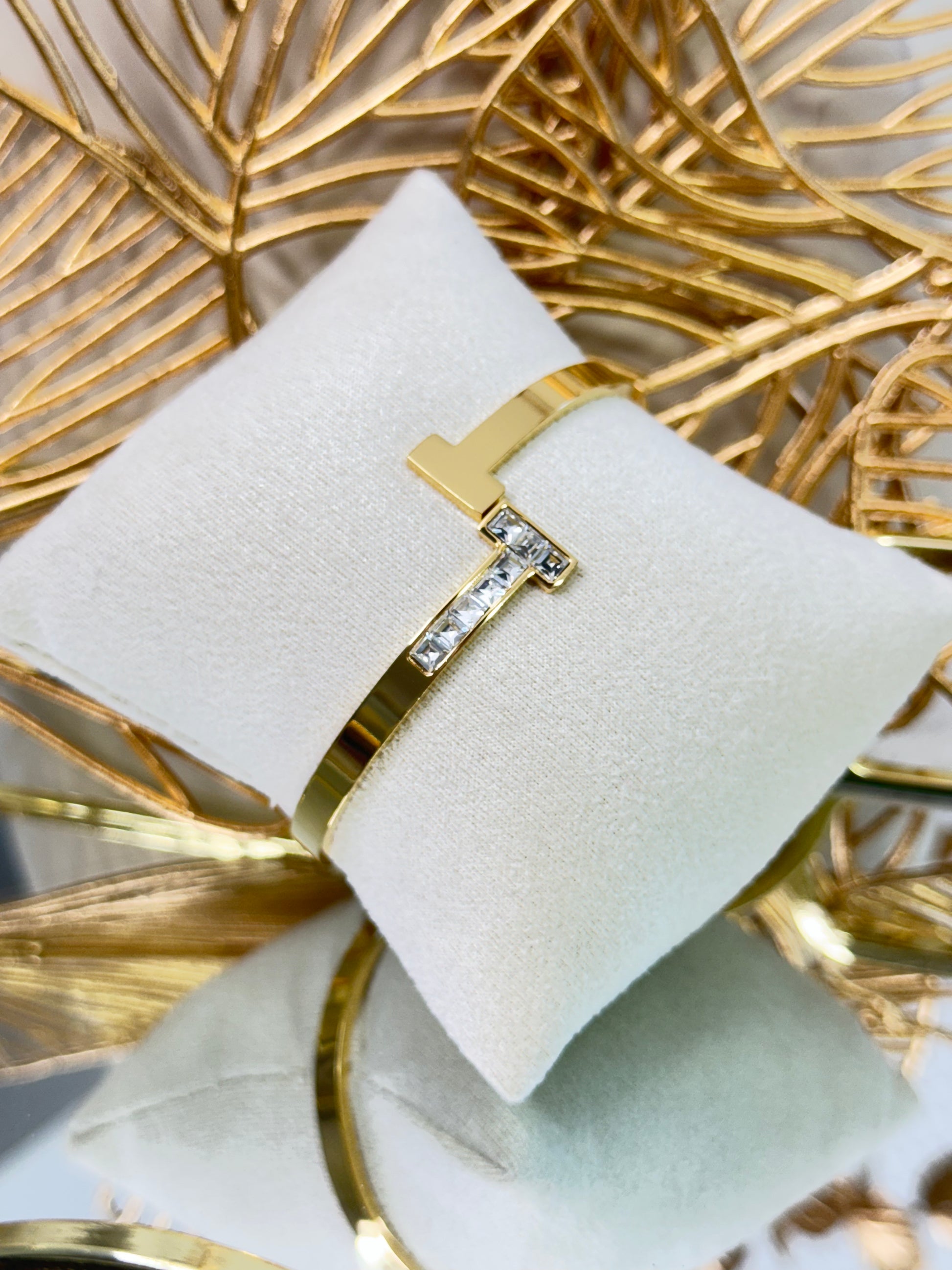 charm bangle, gold bangle, lucky charm bangle, cute bangle, bracelet for gift, gift ideas for women, australia bangle, bangle for ladies, bangle with stones