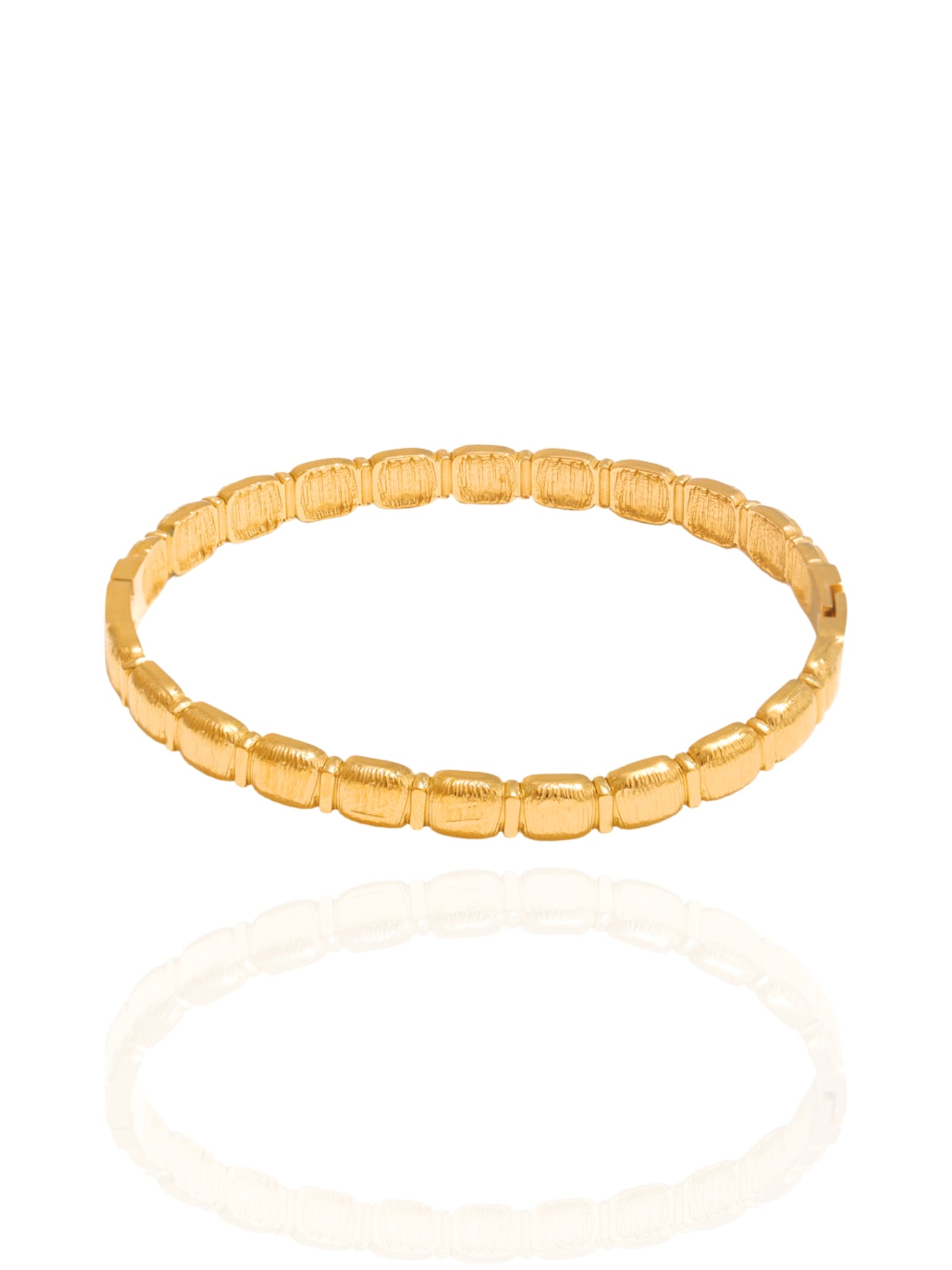 timeless jewellery, perfect gift for her, elegant jewellery, elegant bracelet, charm bracelet, dainty jewellery, simple jewellery,  fashion accessories, sleek jewellery, trendy jewellery, lightweight bangle, stylish jewellery, simple bangle, classic gold bangle, bangle with stones, intricate design bangle, best gift for her, classic gold chain bangle, stylish gift, statement bracelet, versatile bracelet, bracelet Australia, gold bracelet, gold bangle, elegant bangle, classic bangle, bangle for any outfit