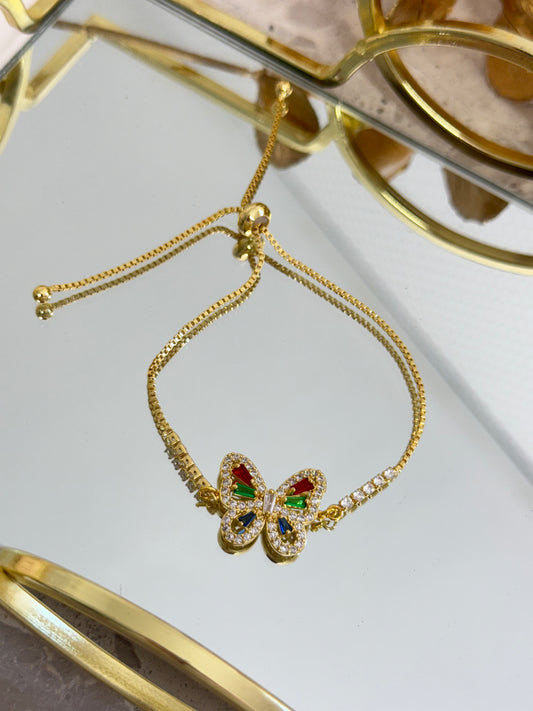 timeless jewellery, perfect gift for her, elegant jewellery, dainty jewellery, simple jewellery, classic gold bracelet, fashion accessories, sleek jewellery, trendy jewellery, lightweight bracelet, stylish jewellery, simple bracelet, dangling bracelet, dangle, butterfly bracelet, colored butterfly bracelet
