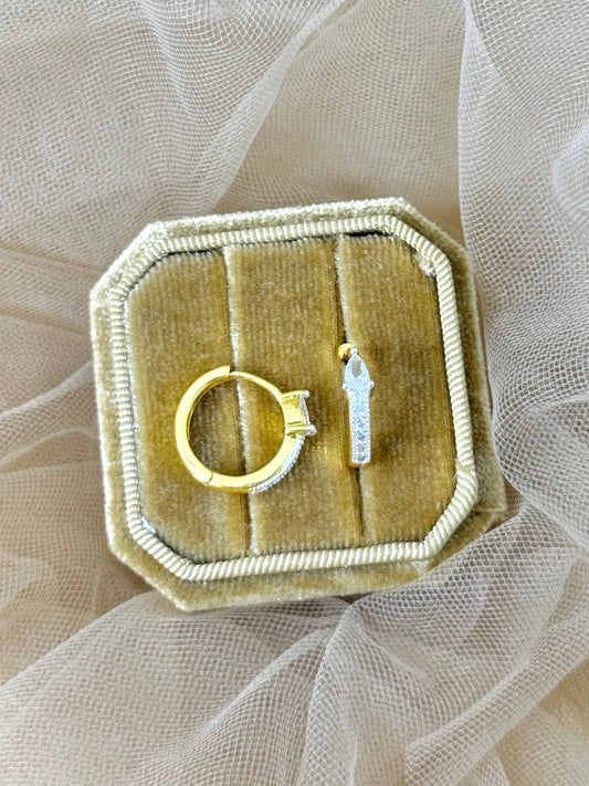 huggie earrings, clip earrings, hoop earrings, gold earrings, small gold earrings. earrings austrlia, affordable earrings, cheap earrings, waterproof earrings, simple earrings 